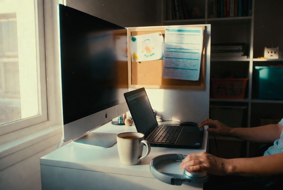 How to Set Up a Home Workspace That Actually Works